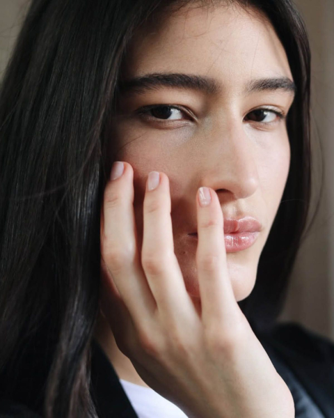 spring nail color trends 2026 milky white polish