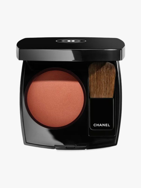 Chanel Joues Contrasts Blush in branded component on a light gray background